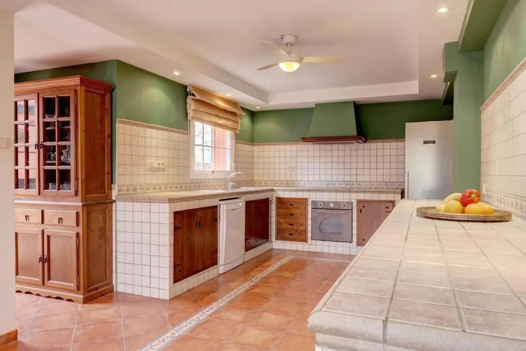 Traditional Spanish Villa Near Puerto Banus Marbella 0*,  Spain