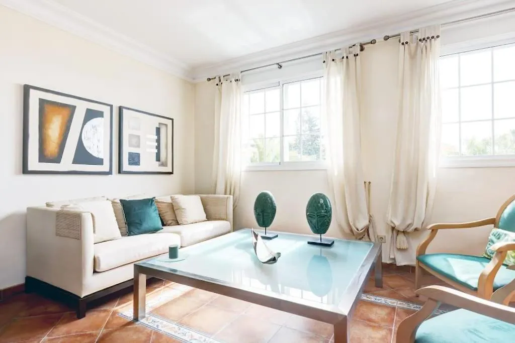 Traditional Spanish Villa Near Puerto Banus Marbella