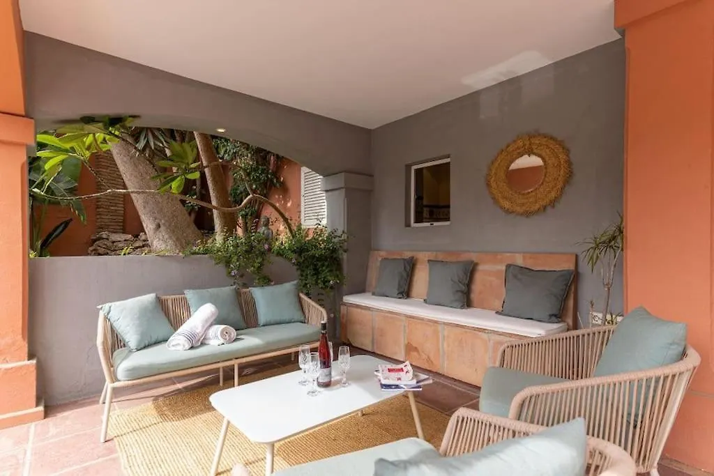 Traditional Spanish Villa Near Puerto Banus Marbella