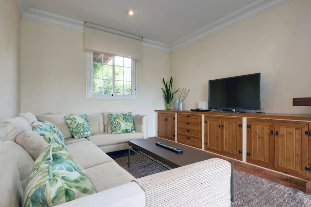 Traditional Spanish Villa Near Puerto Banus Marbella 0*,